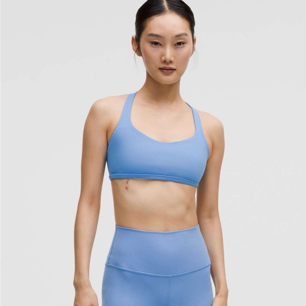 Women's Pool Blue Free to be Bra new without tags
